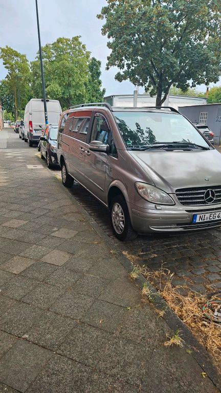 Image of Mercedes-Benz Viano