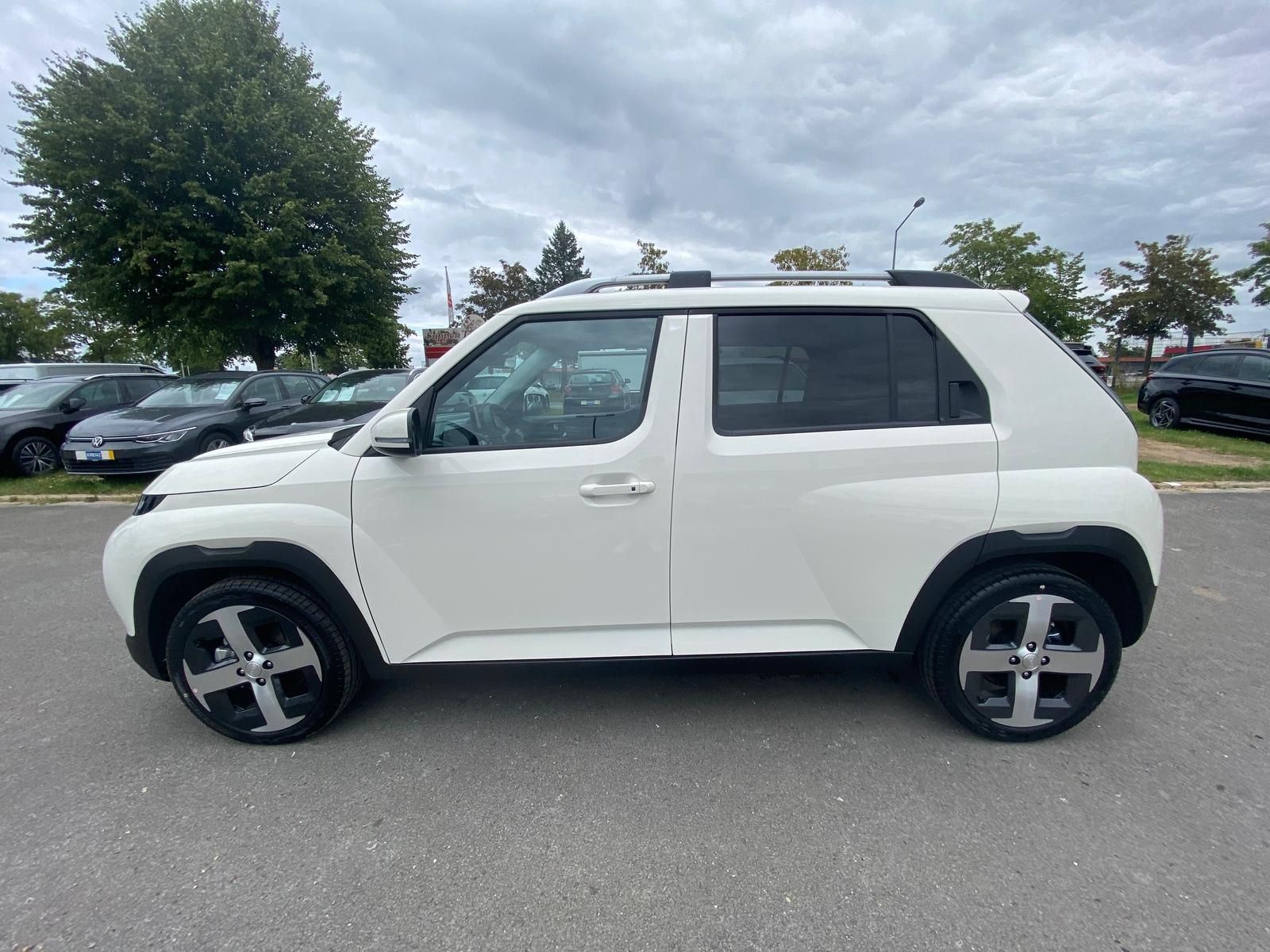 Fahrzeugabbildung Hyundai INSTER Elektro 85 kW APP+KLIMA+ACC+KAMERA+17"Alu