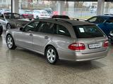 Mercedes-Benz E 200 Kompressor/T-Modell/Automatik/PTS/2.Hand - Mercedes-Benz E-Class aus 2005