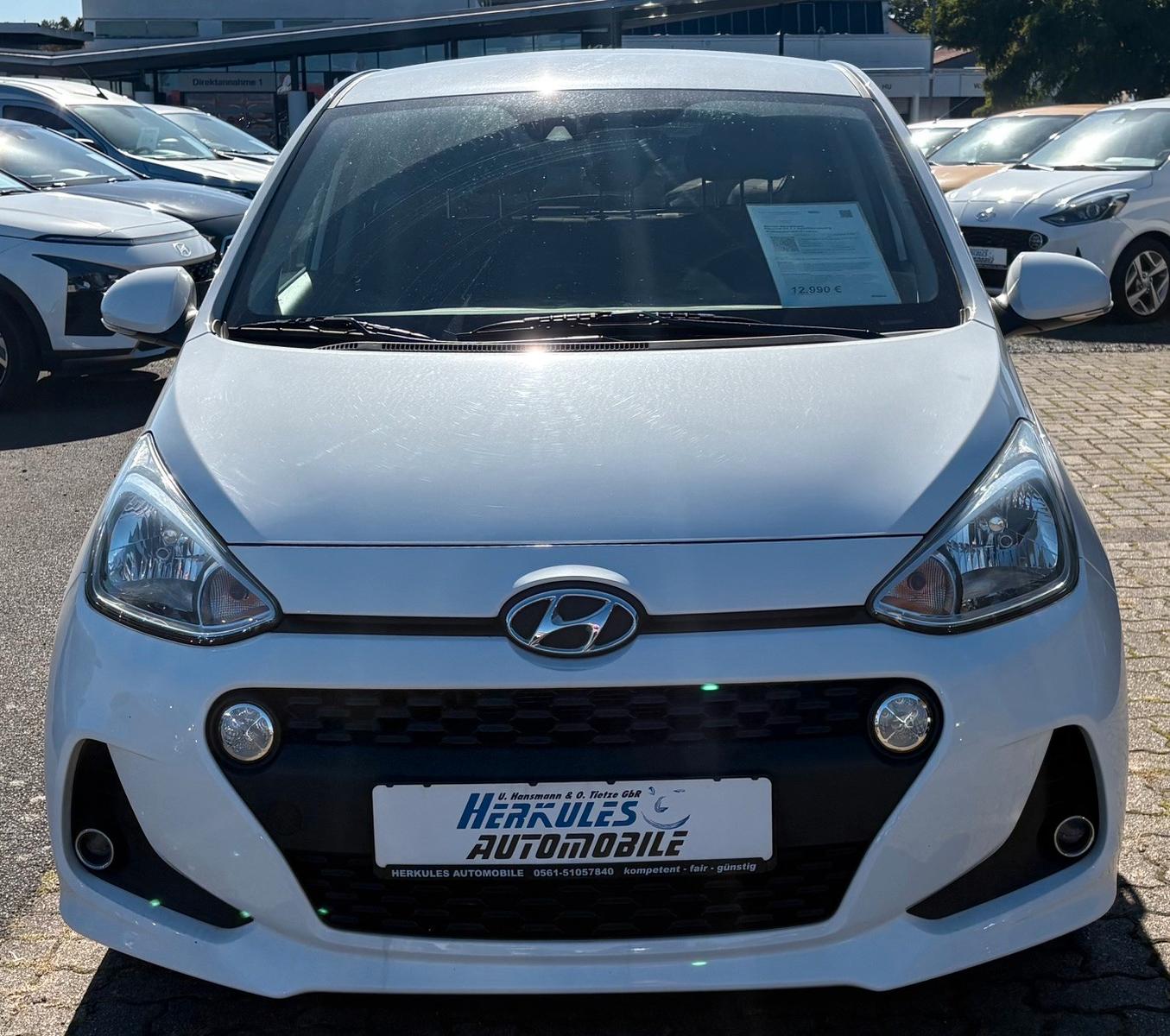 Hyundai i10 1.2 Navi/Sitzheizung/Klimaautomatik/4Season