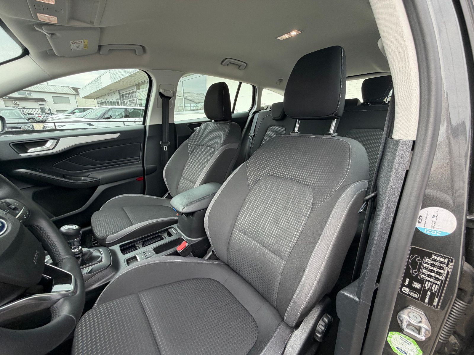 Fahrzeugabbildung Ford Focus Turnier Cool & Connect/NAVI/CAR-PLAY/KAMER