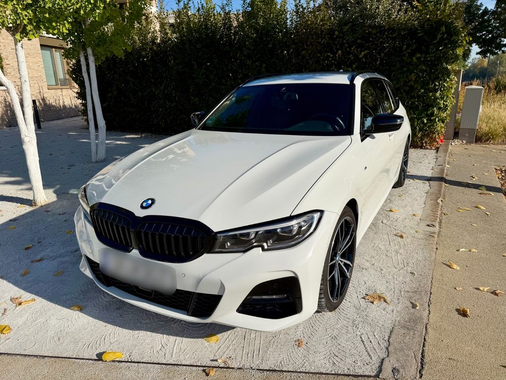 Image of BMW 320