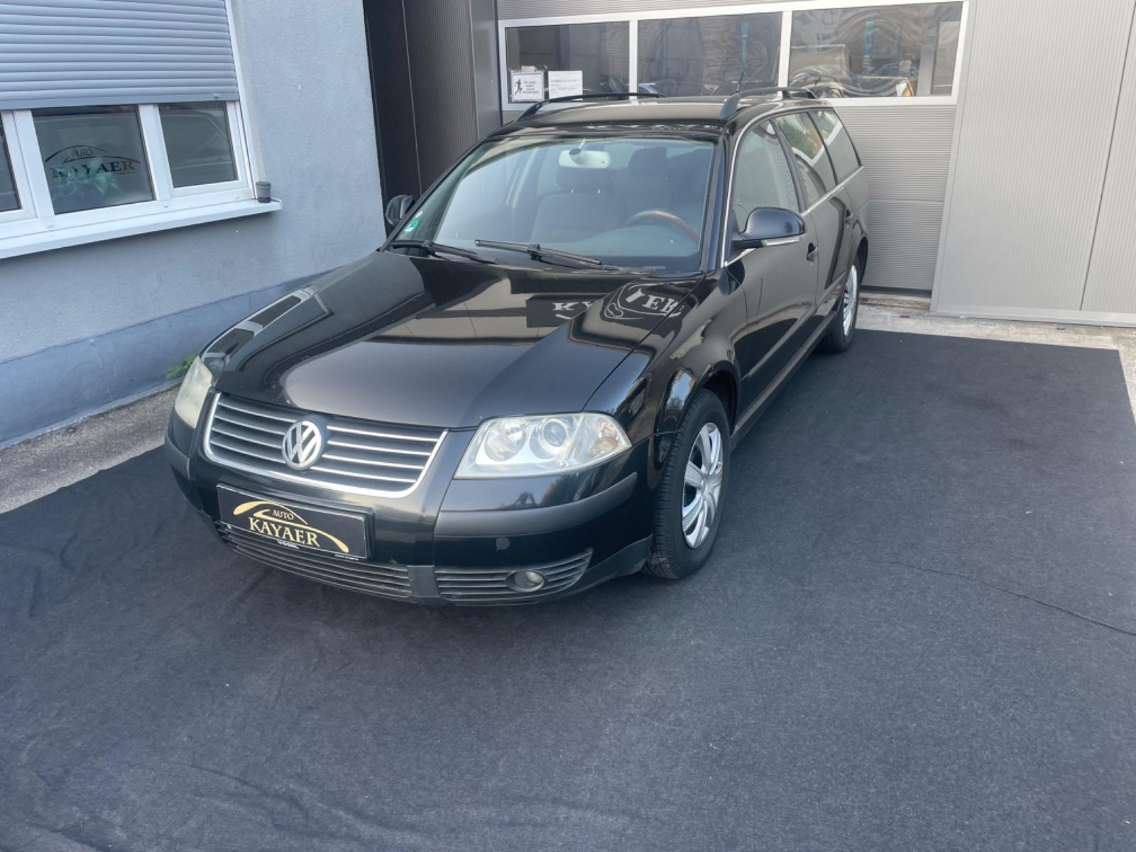 Volkswagen Passat 2005 — rear view