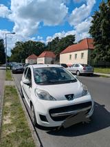 Peugeot 107 - Peugeot 107 in Berlin