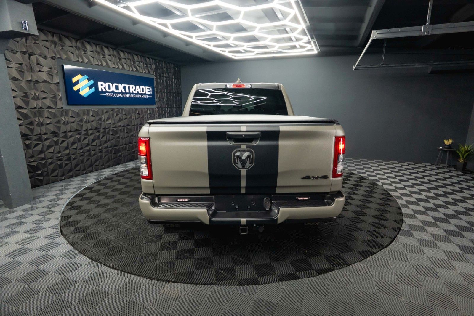 Fahrzeugabbildung Dodge RAM 5.7 V8 HEMI 4x4 OFFROAD RAPTOR Style 19% VAT