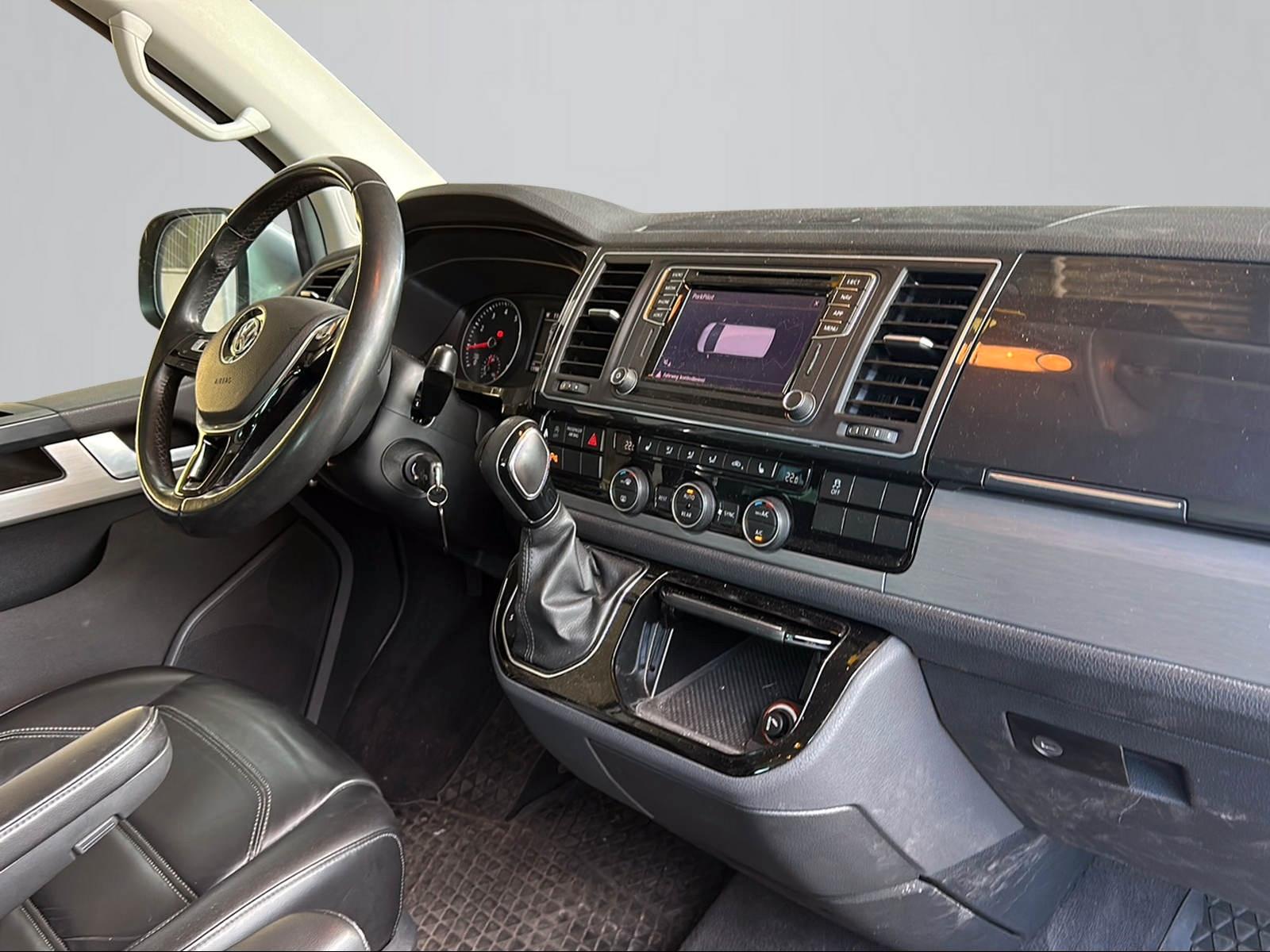 Volkswagen T6 Multivan 4MOTION | AHK | Standheizung | Navi