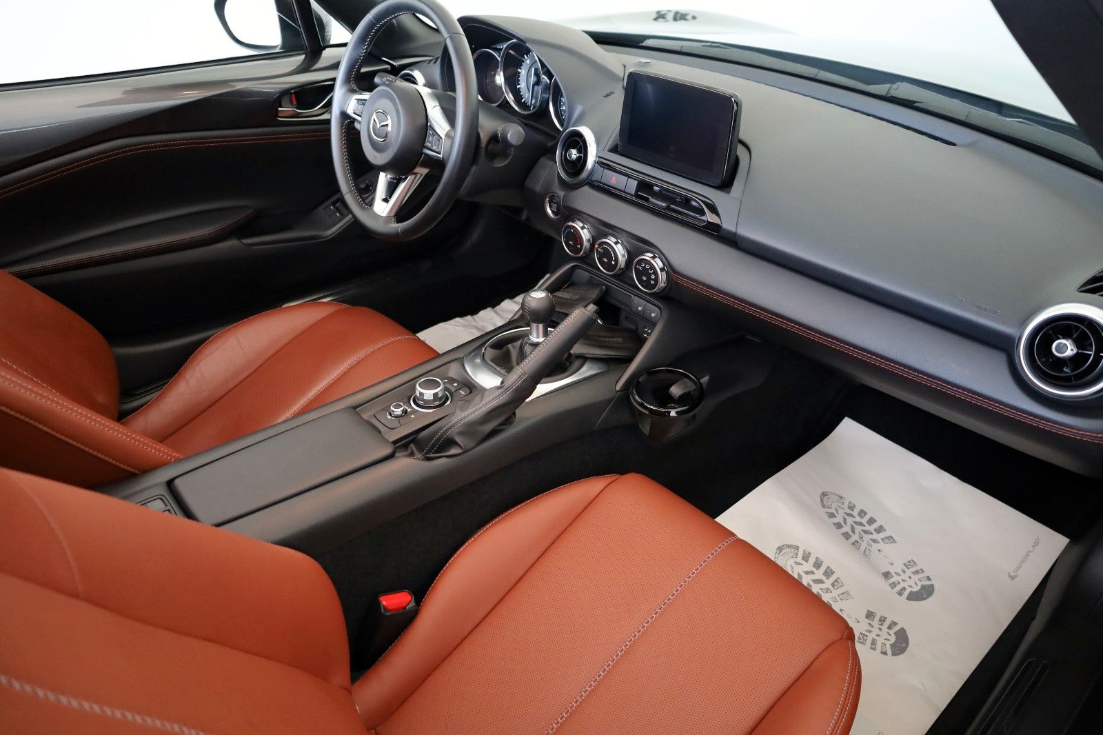 Fahrzeugabbildung Mazda MX-5 Kazari,Leder,Navi,Matrix LED,Kamera,BOSE