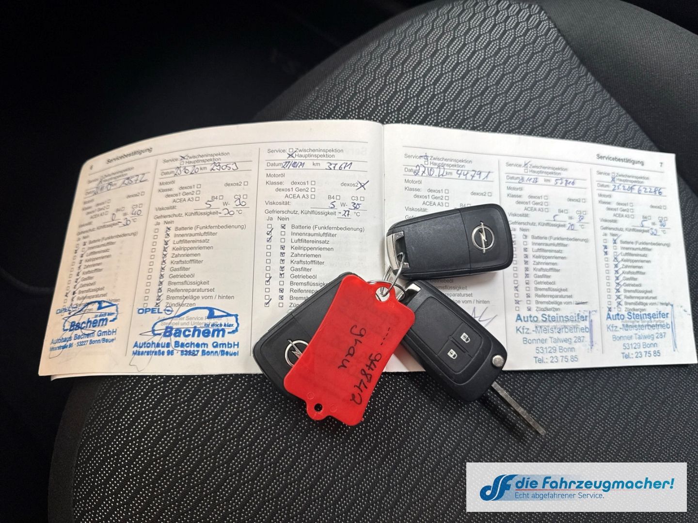 Fahrzeugabbildung Opel Corsa E Active SHZ LenkradHZG Temp PDC Berganfah