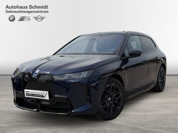 BMW Leasingangebot: BMW iX xDrive60 774€ netto/mtl.*M Sportpaket Pro*22"