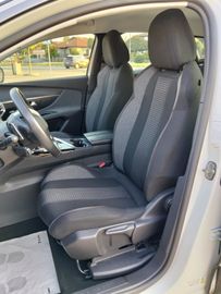 Peugeot 3008 - 8