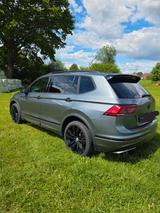 Volkswagen VW Tiguan Allspace R-Line Black Style 2.0 TDI - VW Tiguan Allspace von privat