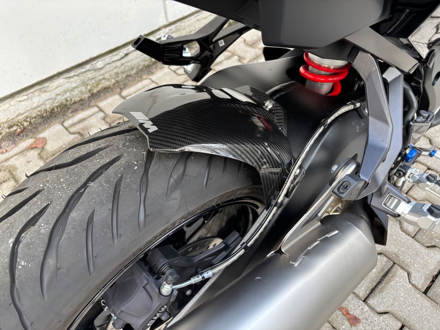 Fahrzeugabbildung BMW S 1000 XR 4 Pakete Tieferlegung Carbon Frästeile