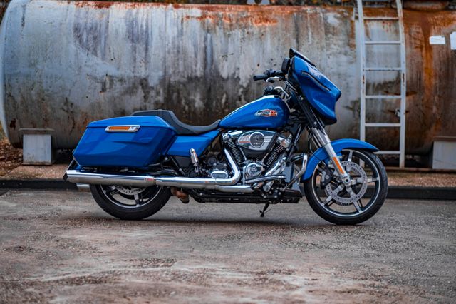 Harley-Davidson FLHX  Street Glide 117 MY2024 -Blue Burst-