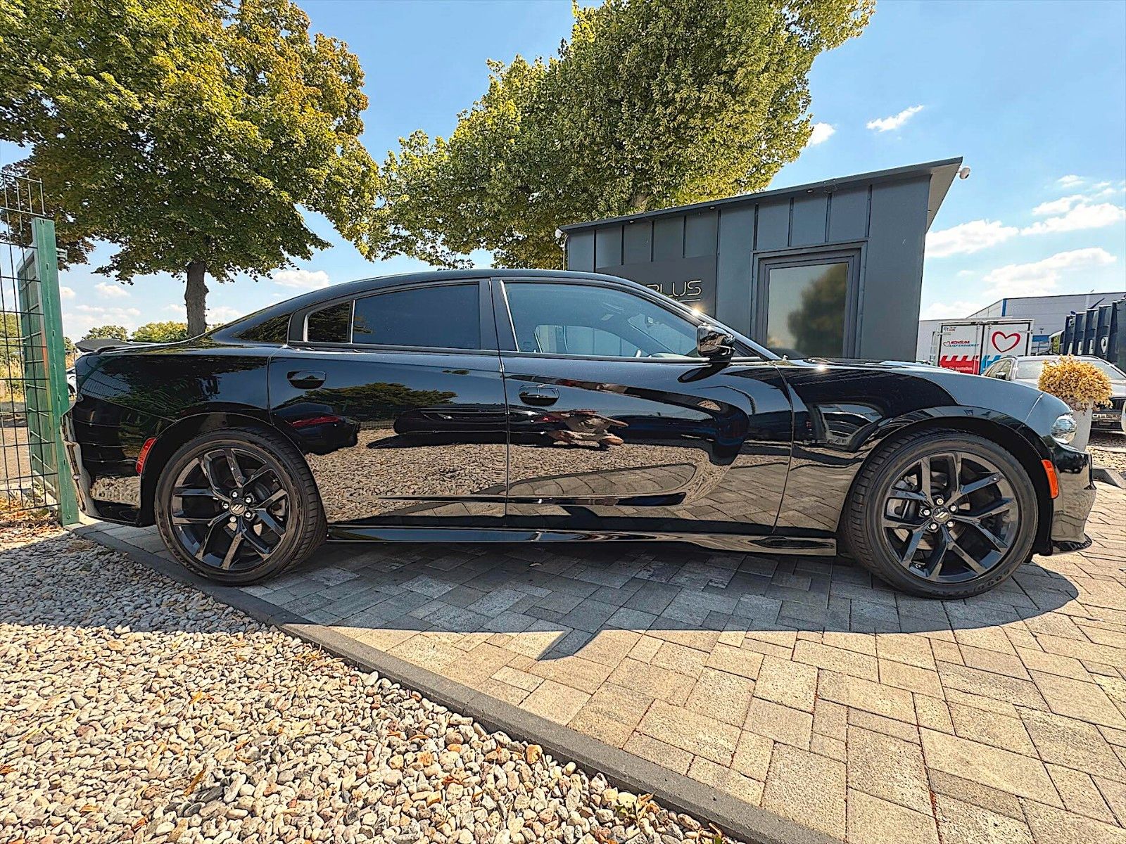 Fahrzeugabbildung Dodge Charger 5.7 V8 HEMI SRT R/T BLACK Performance