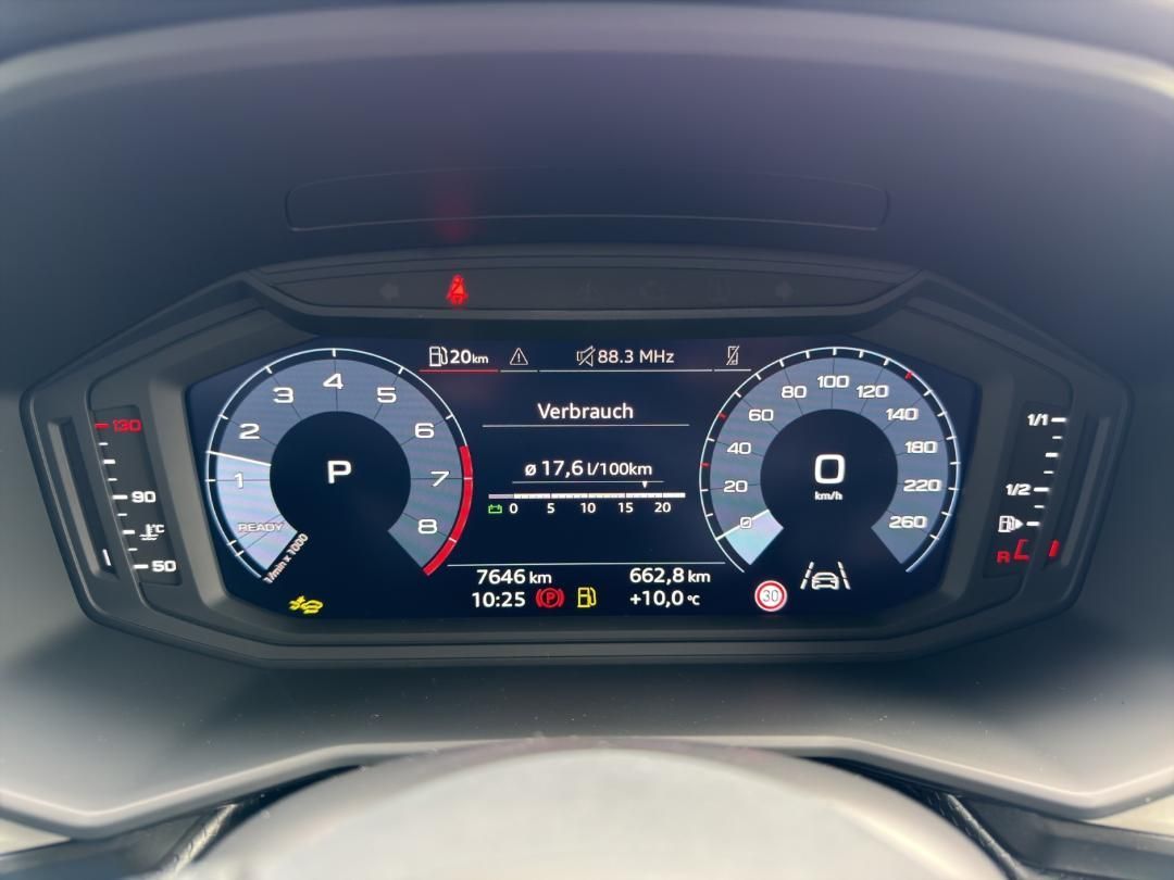 Fahrzeugabbildung Audi A1 Sportback advanced 30 TFSI S tronic Optik Plu