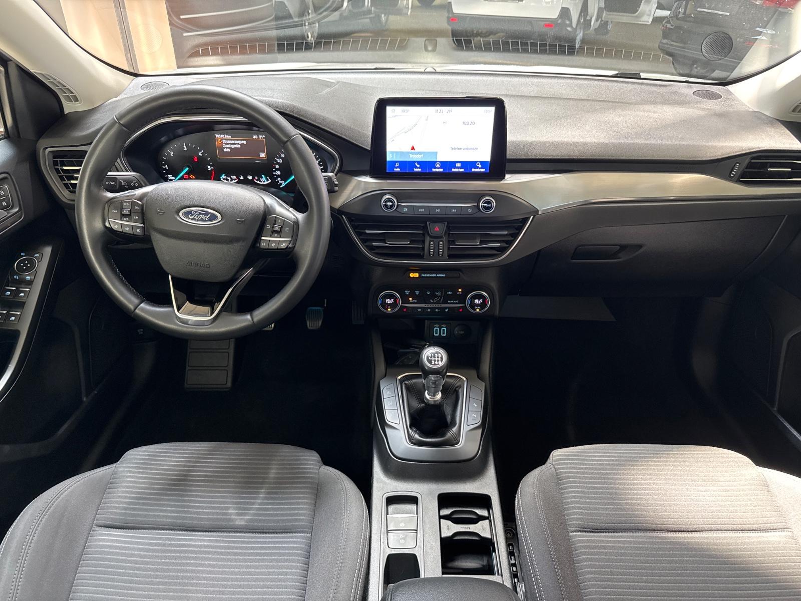 Ford Focus Tur 1.5D Titanium AHKNavi RfKakt.PDCWinter