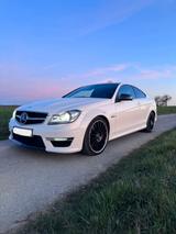 Mercedes-Benz C 63 AMG Coupé PERFORMANCE - TÜV NEU
