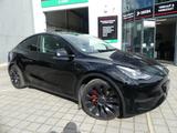 Tesla Model Y LRG Performance Dual AWD PANO/WÄRMEPUMPE - Tesla Model Y Gebrauchtwagen in Berlin