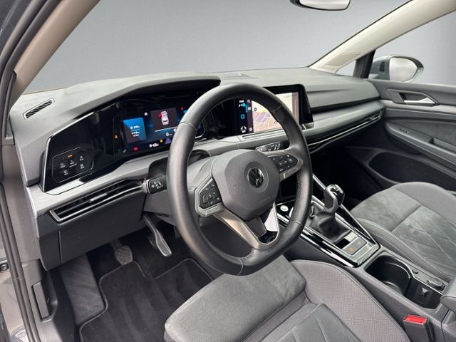 Golf Variant 1.5 TSI STYLE IQ.LIGHT+NAVI+RFK+ACC