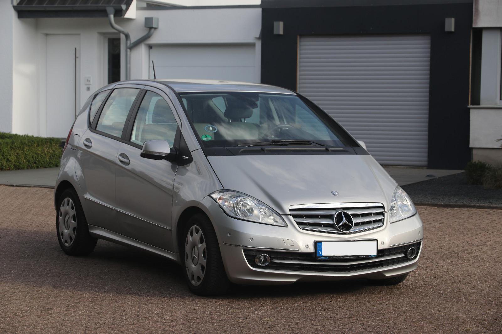 Mercedes-Benz A 180 CDI Automatik Silber und hell
