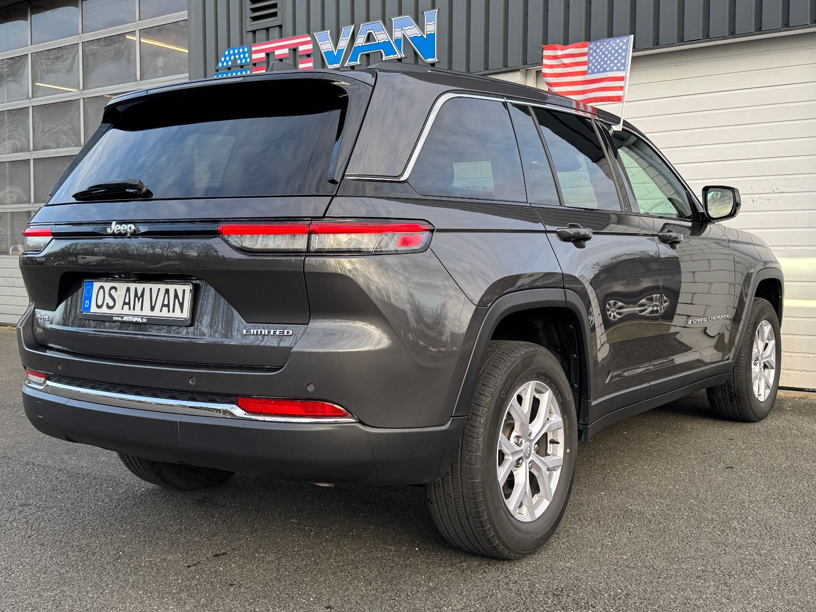 Fahrzeugabbildung Jeep Grand Cherokee Limited LPG Panorama Leder