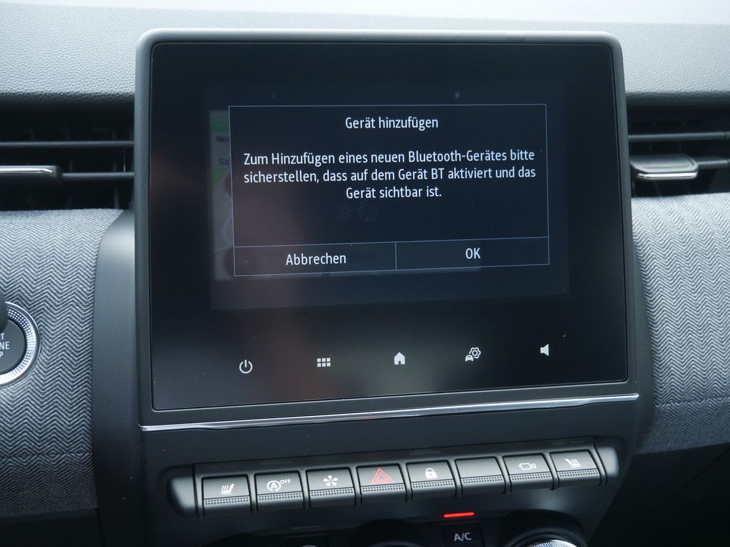 Fahrzeugabbildung Renault Clio Techno TCe 90