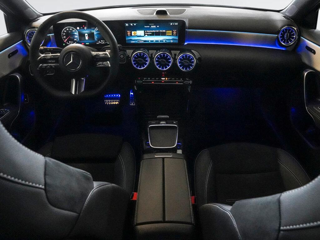 Mercedes-Benz A 250e-AMG-NIGHT-MULTIBEAM-KAMERA-AHK-UVP 53.500