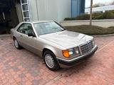 Mercedes-Benz Mercedes Benz 300 CE  Bj 1988 H Zulass. - Mercedes-Benz CE 300: Coupe