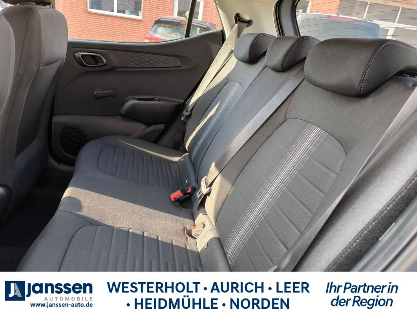 Fahrzeugabbildung Hyundai i10 1.0 Trend/PDC hinten/Rückfahrkamera/Navi/Sit