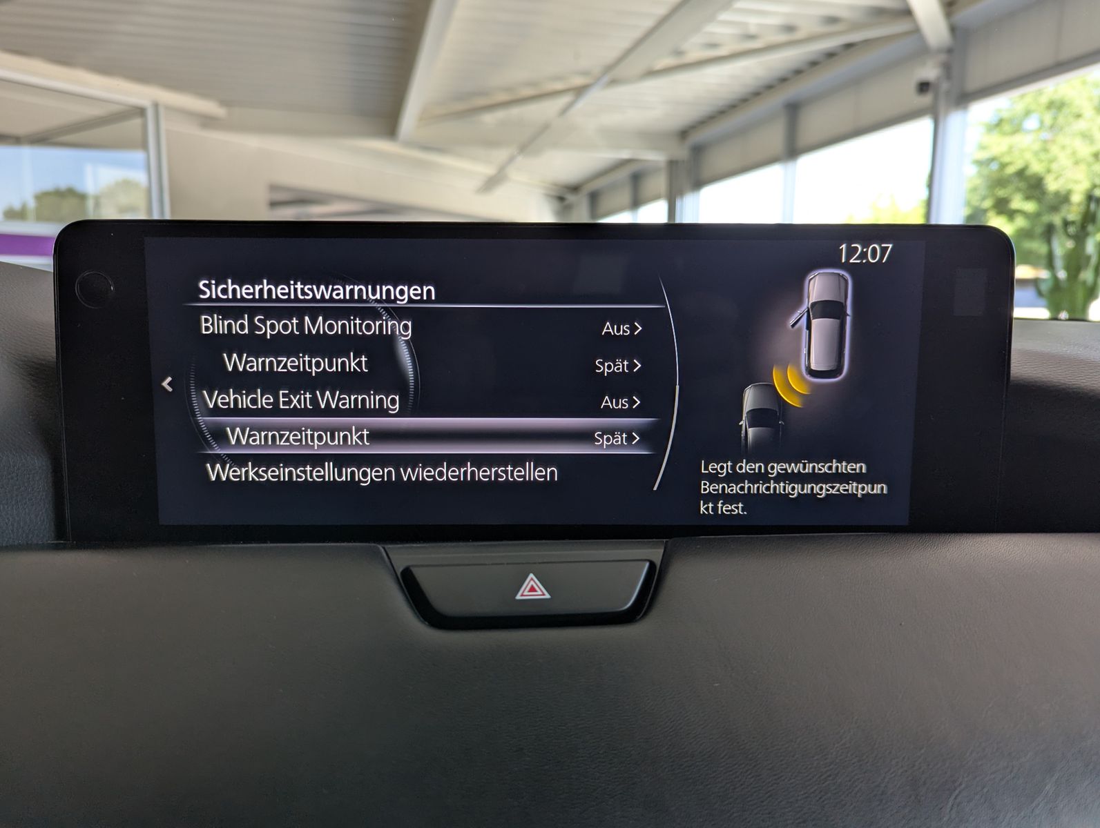 Fahrzeugabbildung Mazda CX-80 3.3L E-SKYACTIV D 254 HOMURA+ 6-Sitze Pano
