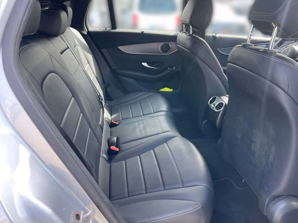 Mercedes-Benz EQC 400 4MATIC MBUX*Mbeam*AR*CarPlay*AUT*Distr