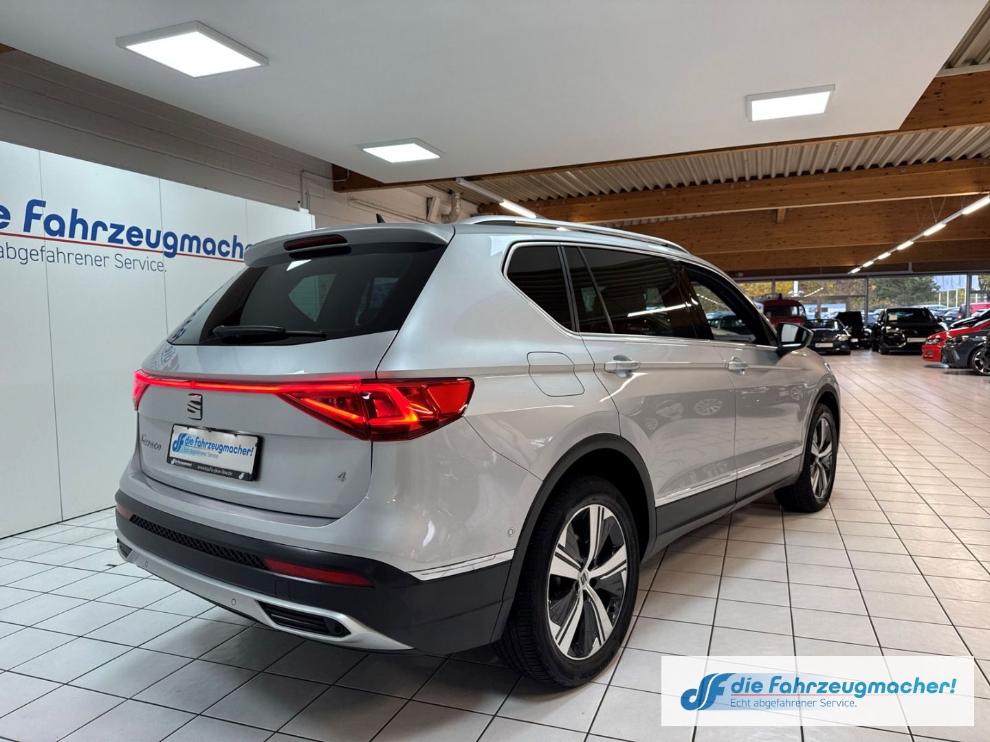Fahrzeugabbildung SEAT Tarraco Xperience 4Drive AHK-klappbar Navi Leder