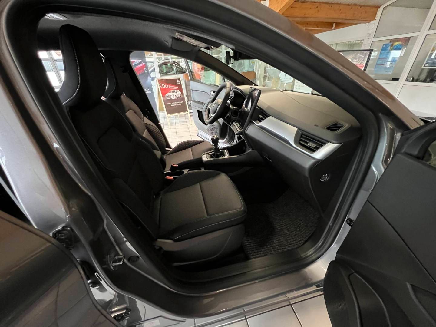 Fahrzeugabbildung Mitsubishi ASX Basis