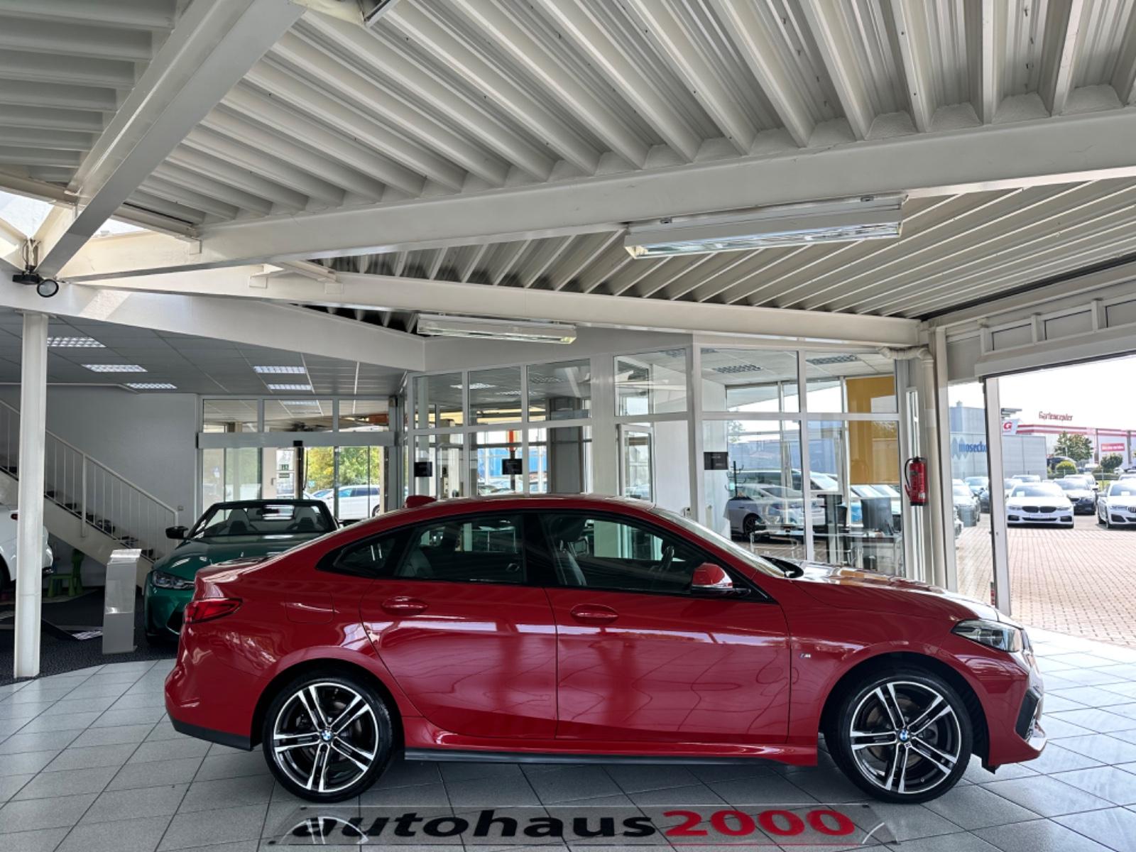 BMW 218i Gran Coupé M Sportpaket LED/NAVI/PDC
