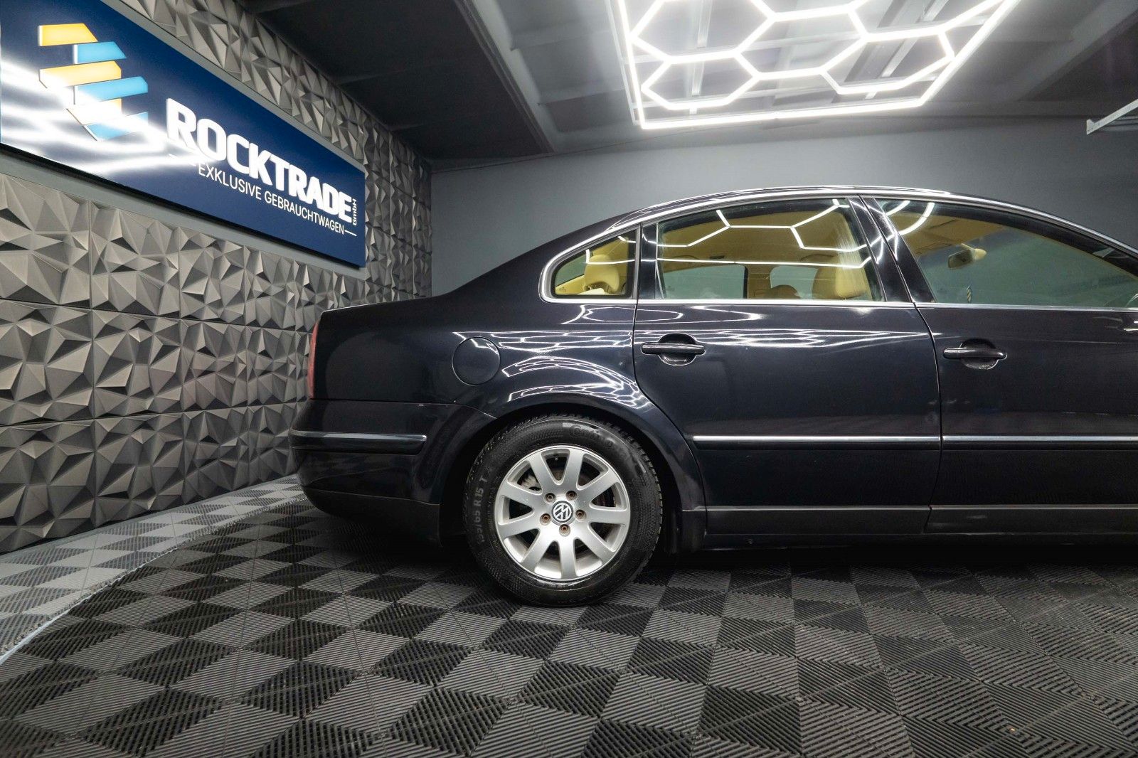 Fahrzeugabbildung Volkswagen Passat 2.0 Highline | Alcantara | Xenon | MP3