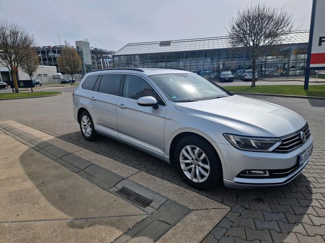 VW Passat Variant