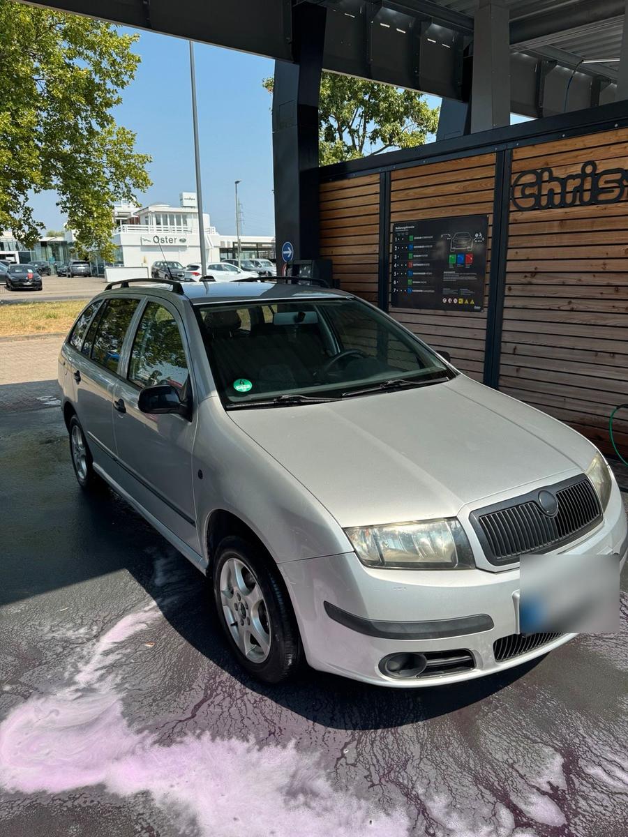Skoda Fabia 2006 — engine