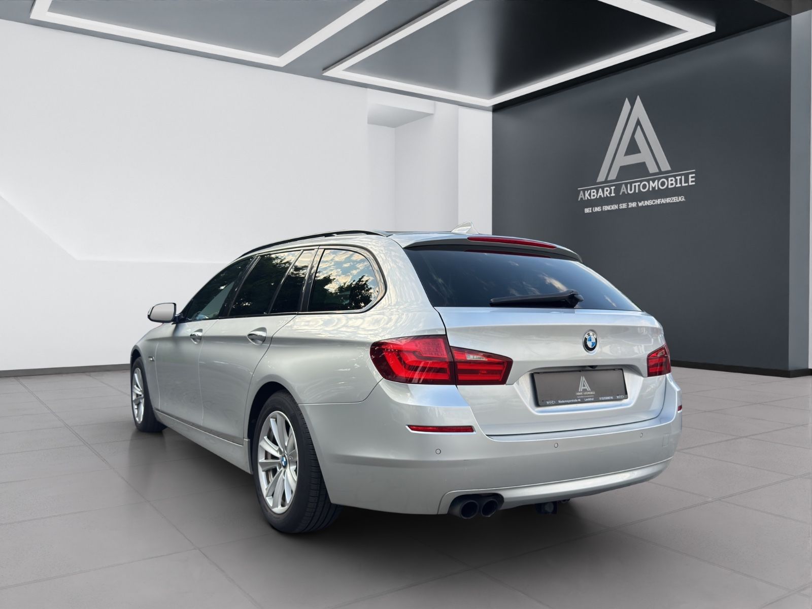 Fahrzeugabbildung BMW 530d Touring*Pano*hinterachslenk*Vollausstattung