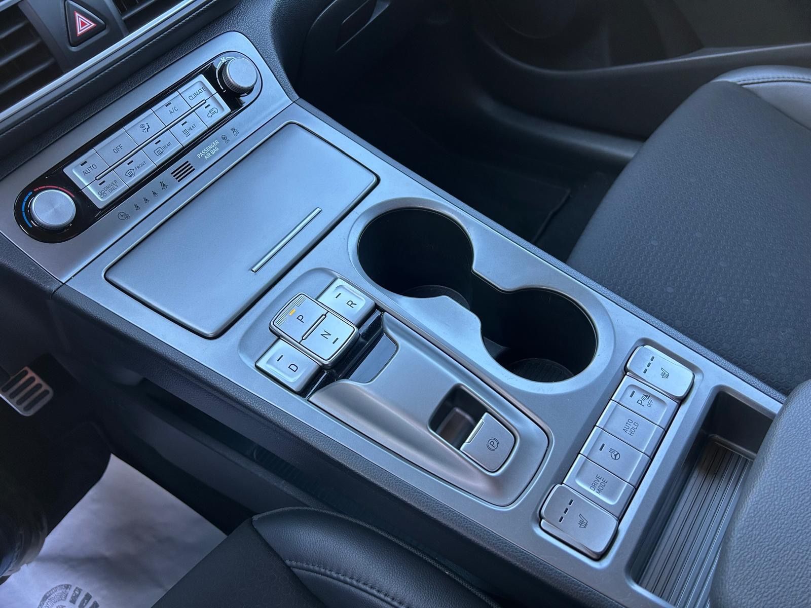 Fahrzeugabbildung Hyundai Kona Style Elektro°64 kWh°Kamera°LED°Navi°