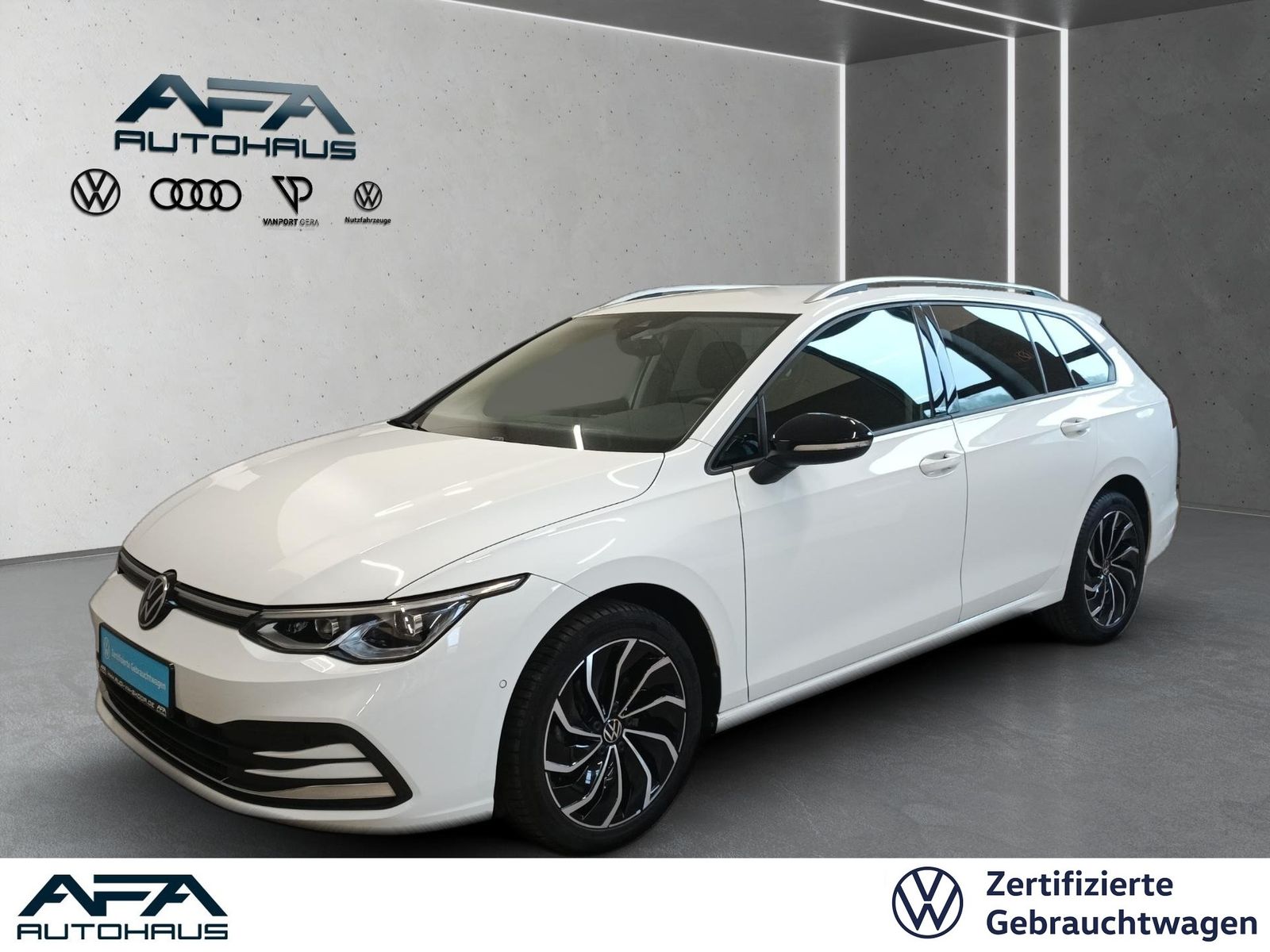 Volkswagen Golf VIII Var. 1.0 eTSI ACTIVE DSG AHK*RFK*ACC