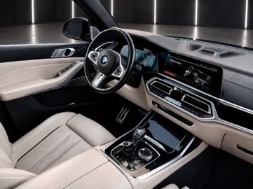 BMW X7 M50 - 9