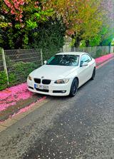 BMW E92 320D - BMW 320 aus 2009: Coupé, 320d