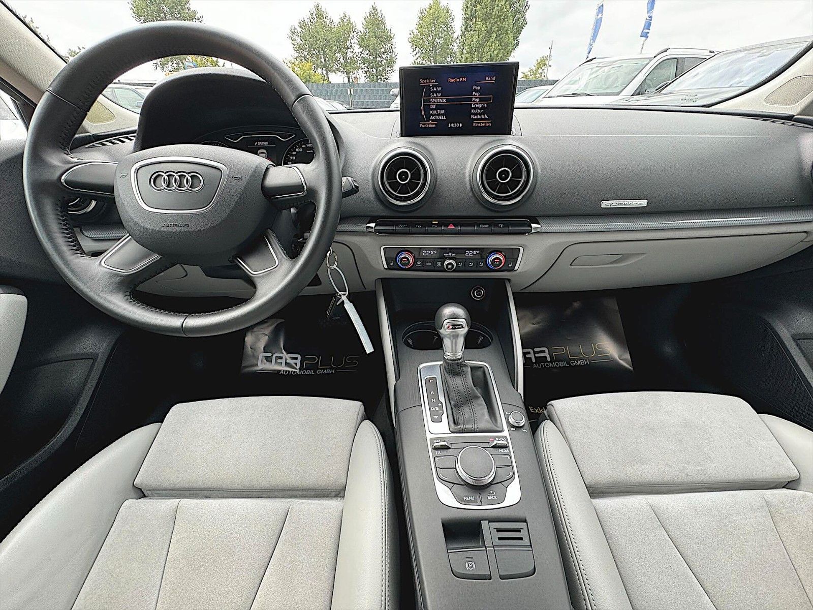 Fahrzeugabbildung Audi A3 Sportback 1.8TFSI ambiente quattro *LED*NAVI*