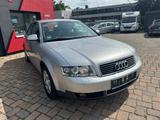 Audi A4 2.0 130 PS Tüv neu Klima Autom.117tkm - Audi A4 aus 2001: 2.0