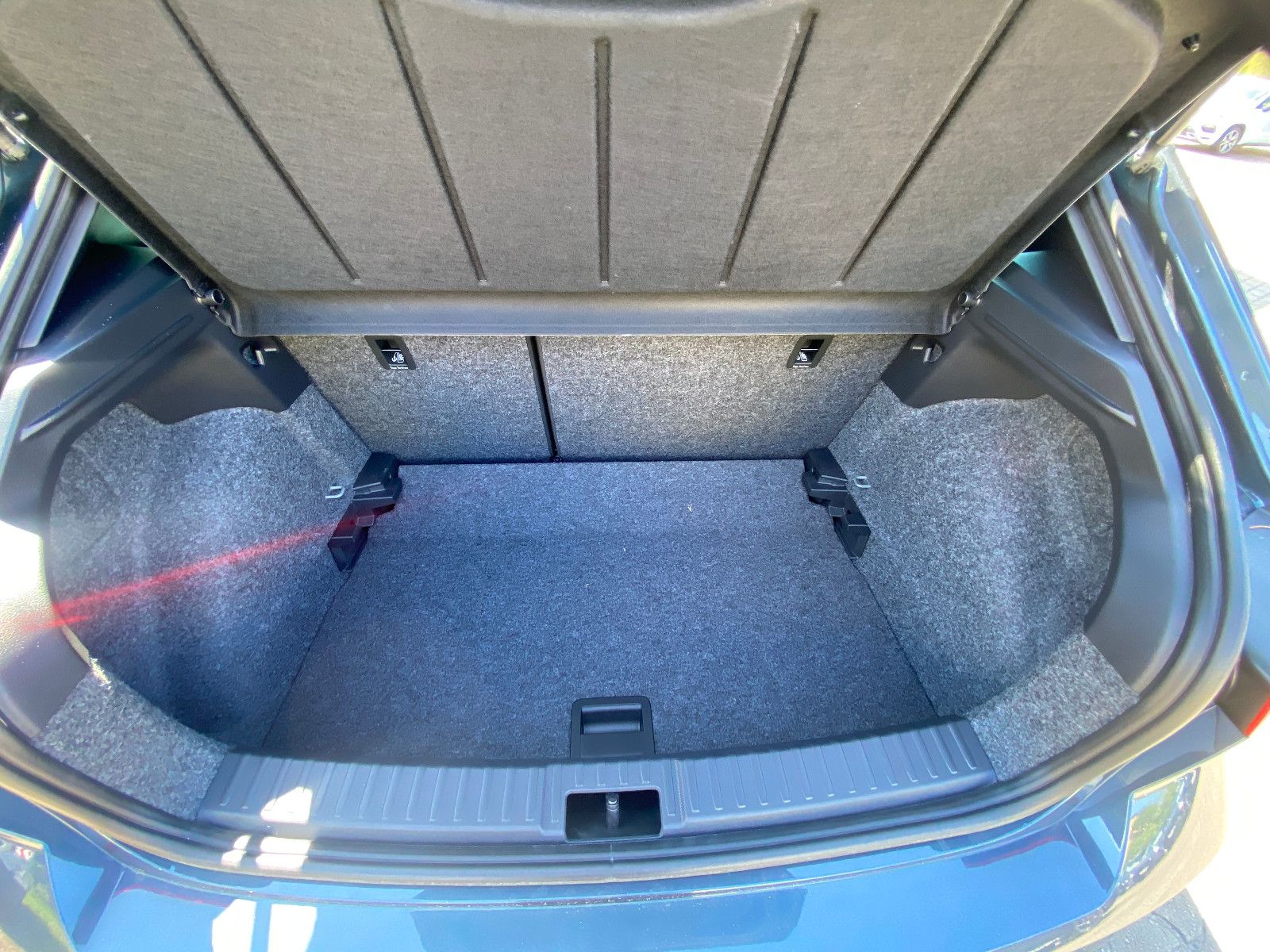 Fahrzeugabbildung SEAT Ibiza 1.0 TSI 85 kW FR *SHZ *PDC vo+hi *FULLLINK