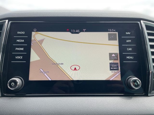 Karoq Style 2.0 TDI DSG 4x4  Navi,Klima,LED,AHK
