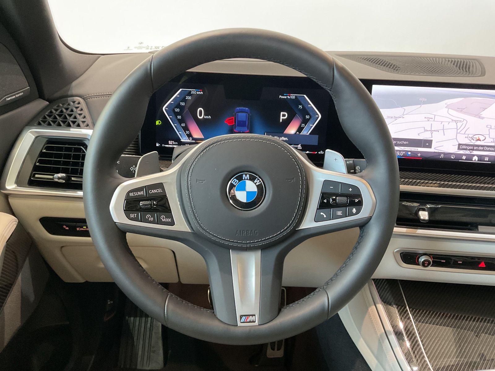 Fahrzeugabbildung BMW X5 xDrive40d Aktivlenkung, Sitzbelüftung, Standh