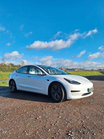 Tesla Model 3 Standard Range