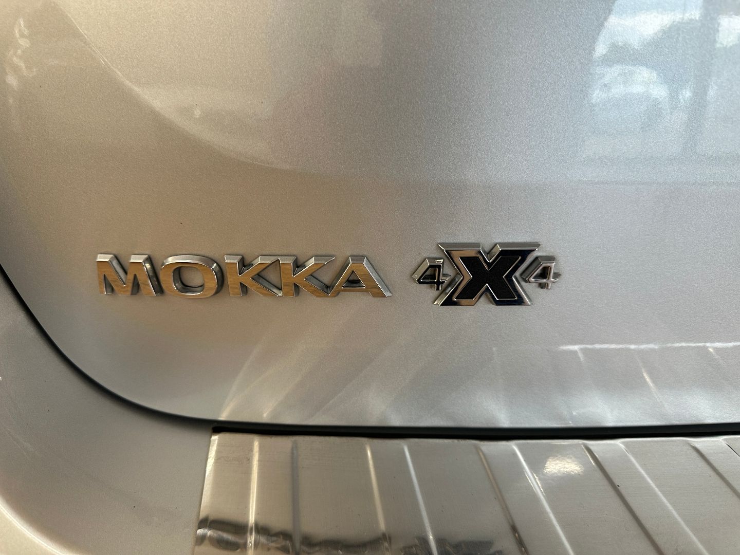 Fahrzeugabbildung Opel MOKKA X Innovation 4x4