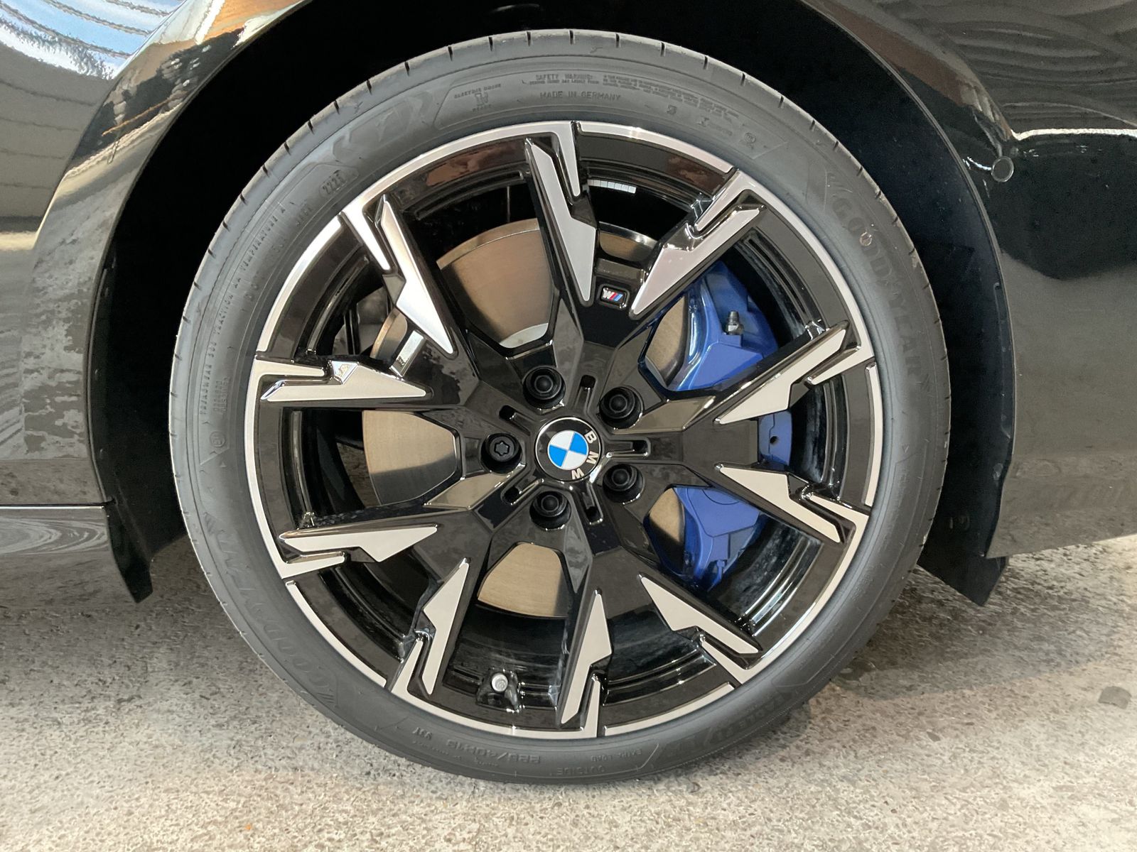 Fahrzeugabbildung BMW 120 M Sport M Sportpaket Head-Up HK HiFi DAB